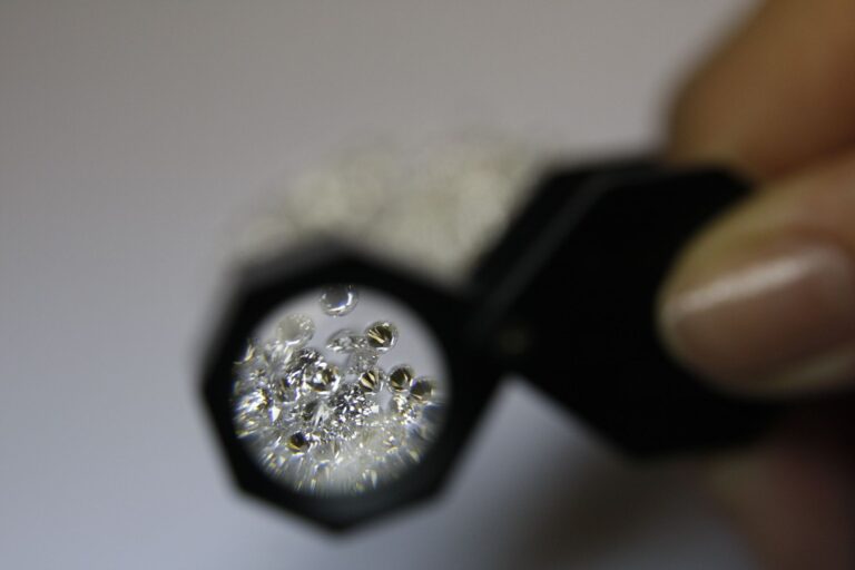 Skup diamentów – jak wycenić diament i gdzie sprzedać go najlepiej?